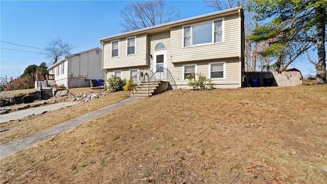 84 Crestwood Drive, West Warwick, RI 02893