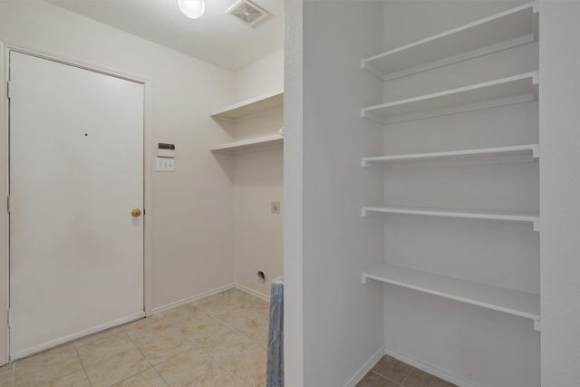 463 Overland Trail, Cedar Hill, TX 75104