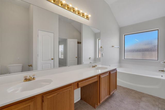 463 Overland Trail, Cedar Hill, TX 75104