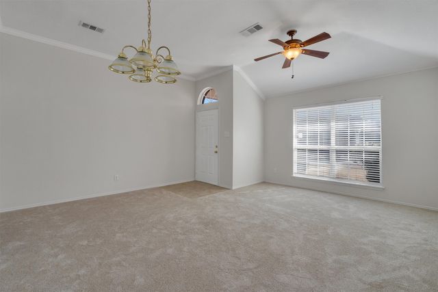 463 Overland Trail, Cedar Hill, TX 75104