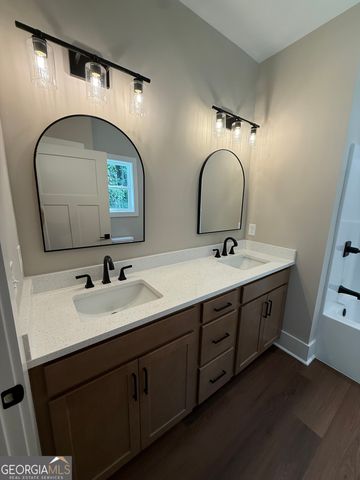 90 Baker Lane, Oxford, GA 30054