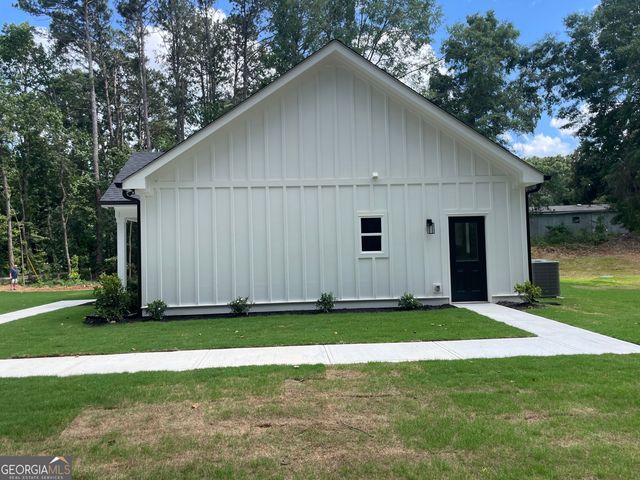 90 Baker Lane, Oxford, GA 30054