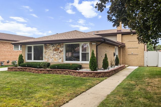 10720 Lamon Avenue, Oak Lawn, IL 60453