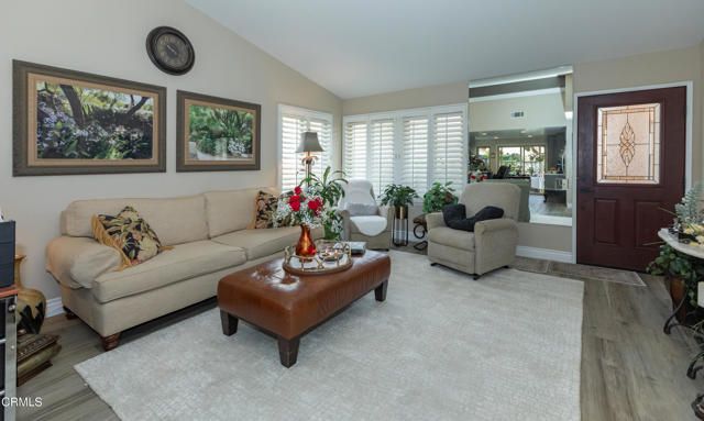 40027 Village 40, Camarillo, CA 93012