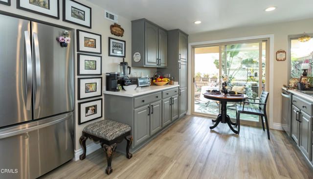 40027 Village 40, Camarillo, CA 93012