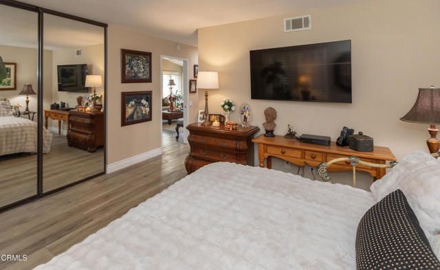 40027 Village 40, Camarillo, CA 93012