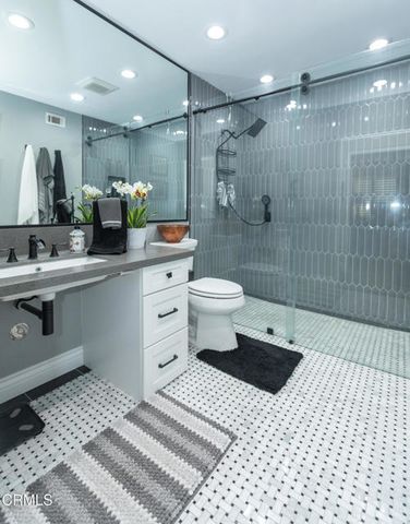 40027 Village 40, Camarillo, CA 93012