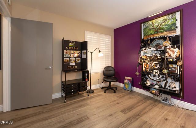 40027 Village 40, Camarillo, CA 93012