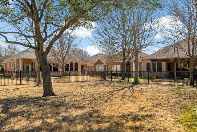 352 Wrangler Drive, Fairview, TX 75069