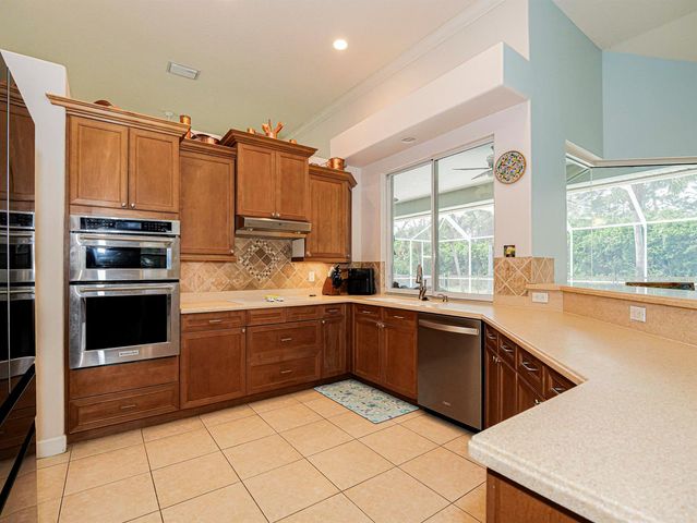 6489 53rd Circle, Vero Beach, FL 32967
