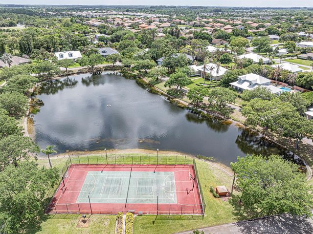 6489 53rd Circle, Vero Beach, FL 32967