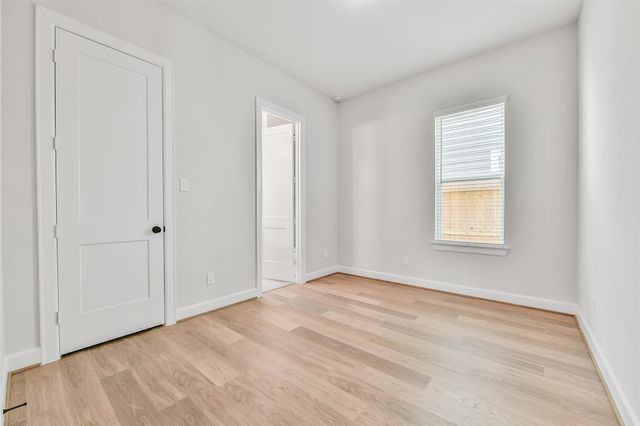 2515 S Houston Avenue, Pearland, TX 77581