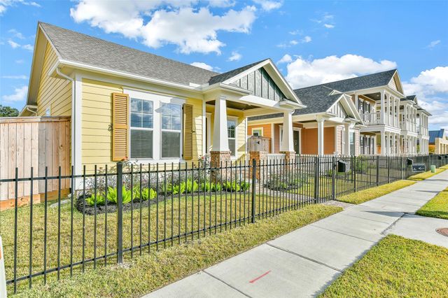2515 S Houston Avenue, Pearland, TX 77581