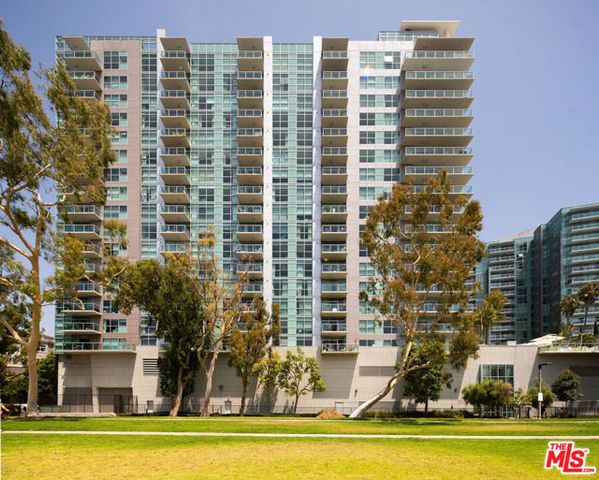 13700 Marina Pointe Drive 517, Marina Del Rey, CA 90292