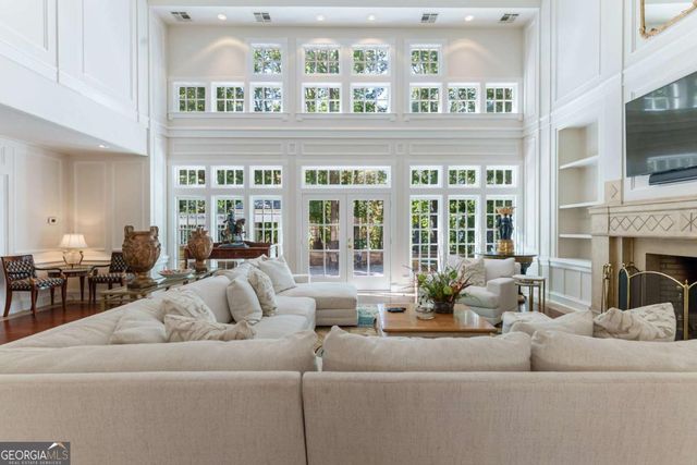 6655 Sweetwater Point, Flowery Branch, GA 30542