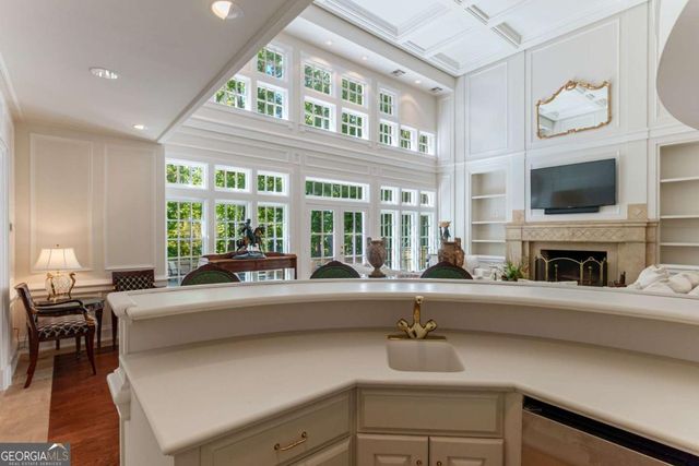 6655 Sweetwater Point, Flowery Branch, GA 30542