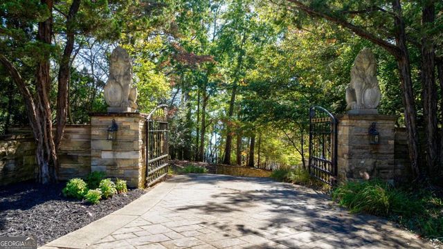 6655 Sweetwater Point, Flowery Branch, GA 30542