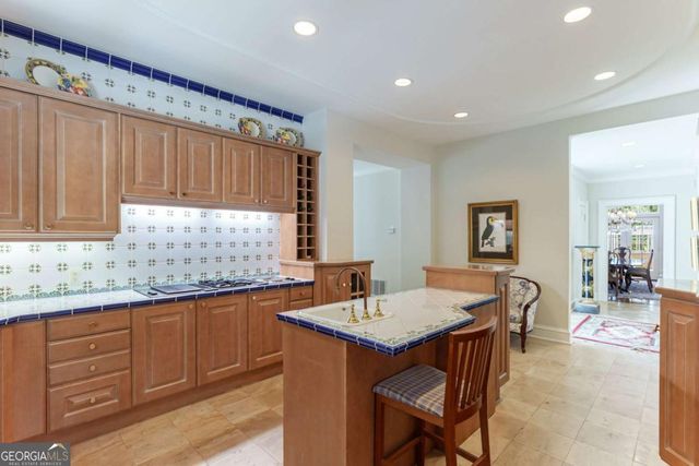 6655 Sweetwater Point, Flowery Branch, GA 30542