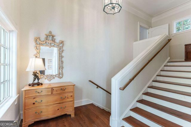 6655 Sweetwater Point, Flowery Branch, GA 30542