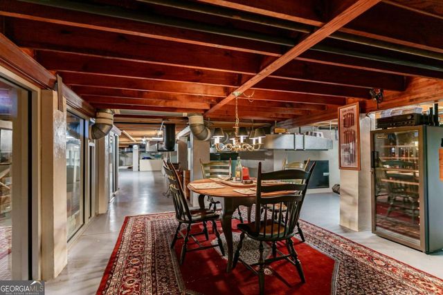 6655 Sweetwater Point, Flowery Branch, GA 30542