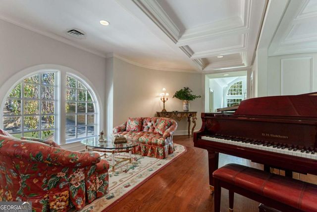 6655 Sweetwater Point, Flowery Branch, GA 30542