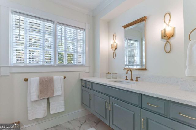 6655 Sweetwater Point, Flowery Branch, GA 30542