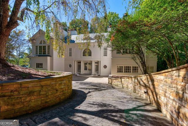 6655 Sweetwater Point, Flowery Branch, GA 30542