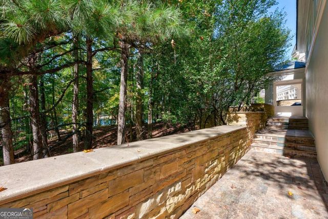 6655 Sweetwater Point, Flowery Branch, GA 30542