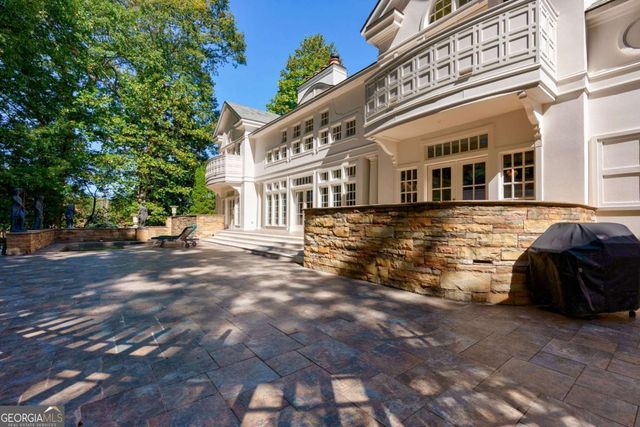 6655 Sweetwater Point, Flowery Branch, GA 30542