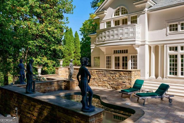 6655 Sweetwater Point, Flowery Branch, GA 30542