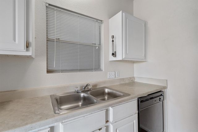 12166 Metric BLVD 3012, Austin, TX 78758