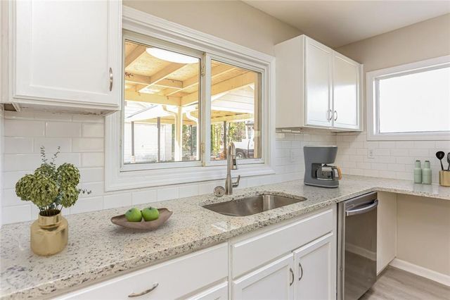 2080 Rector SW Drive, Atlanta, GA 30311