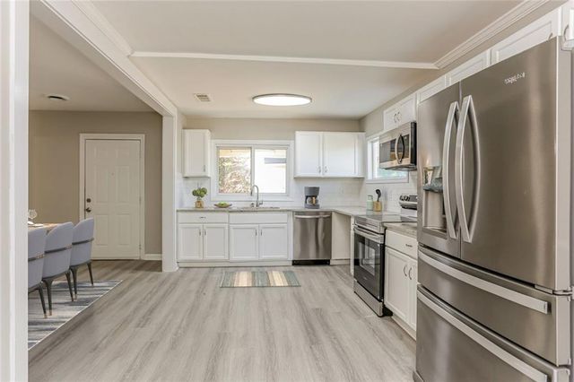 2080 Rector SW Drive, Atlanta, GA 30311