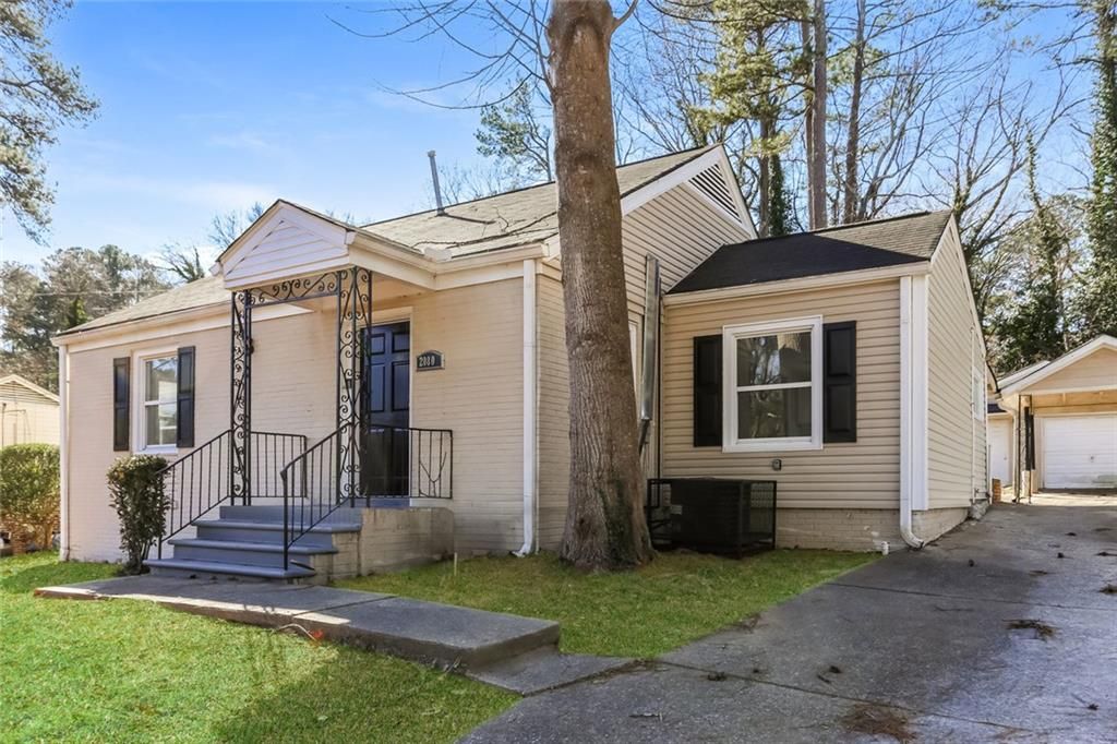 2080 Rector SW Drive, Atlanta, GA 30311