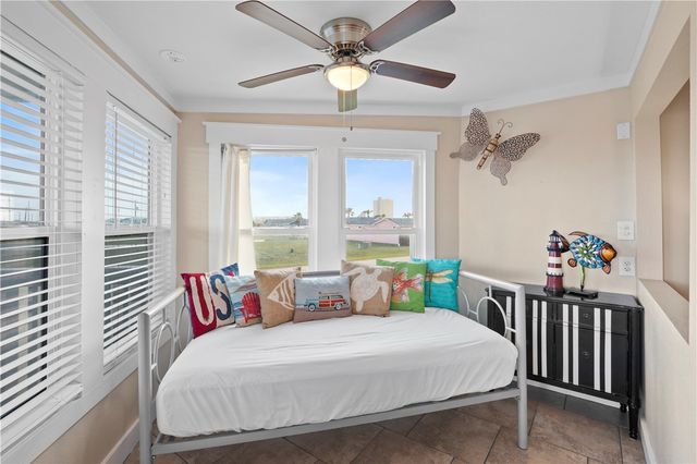 6275 State Highway 361 101, Port Aransas, TX 78373