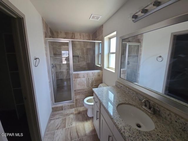 13833 Flora Vista Avenue, Horizon City, TX 79928
