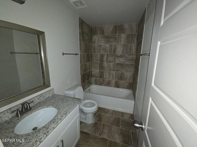 13833 Flora Vista Avenue, Horizon City, TX 79928