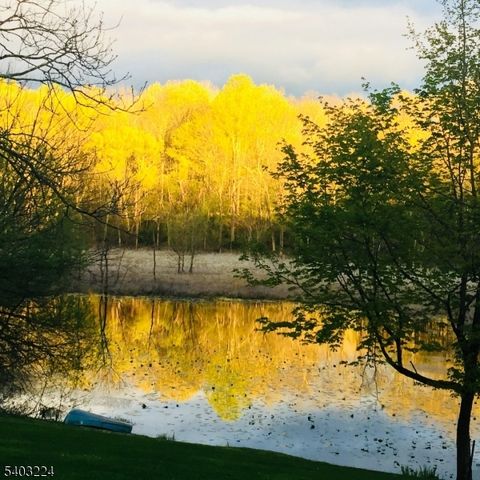 33 Ward Rd, Hardwick Twp., NJ 07825