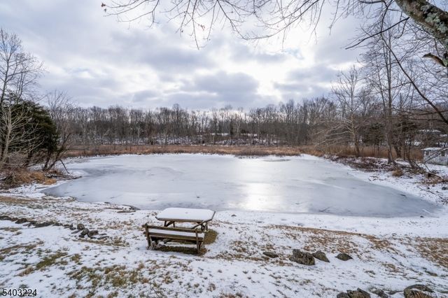 33 Ward Rd, Hardwick Twp., NJ 07825