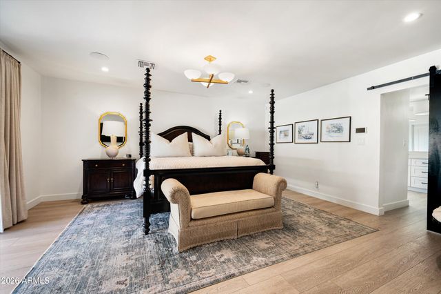 4545 N ROYAL VIEW Drive E, Phoenix, AZ 85018