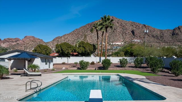 4545 N ROYAL VIEW Drive E, Phoenix, AZ 85018