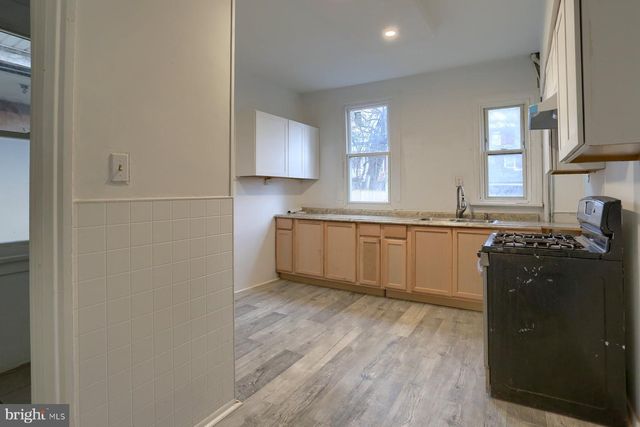 1407 LIBERTY ST, Harrisburg, PA 17103
