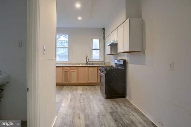1407 LIBERTY ST, Harrisburg, PA 17103