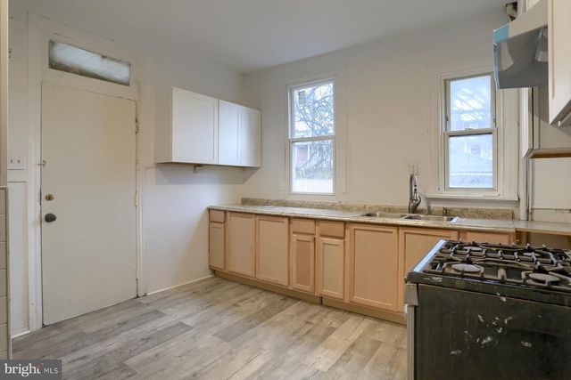 1407 LIBERTY ST, Harrisburg, PA 17103