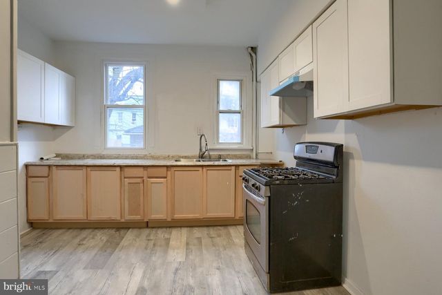 1407 LIBERTY ST, Harrisburg, PA 17103