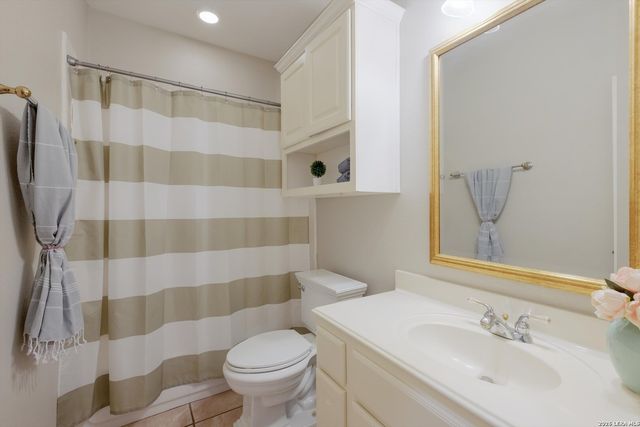 422 Cadence, San Antonio, TX 78260