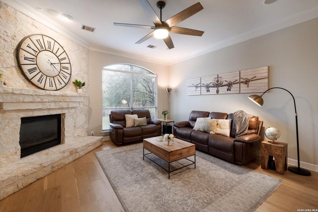 422 Cadence, San Antonio, TX 78260