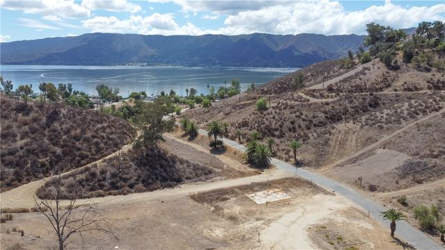 1 Palm Dr, Lake Elsinore, CA 92530