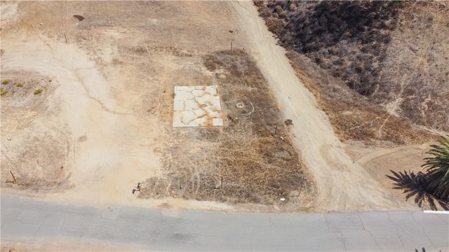 1 Palm Dr, Lake Elsinore, CA 92530