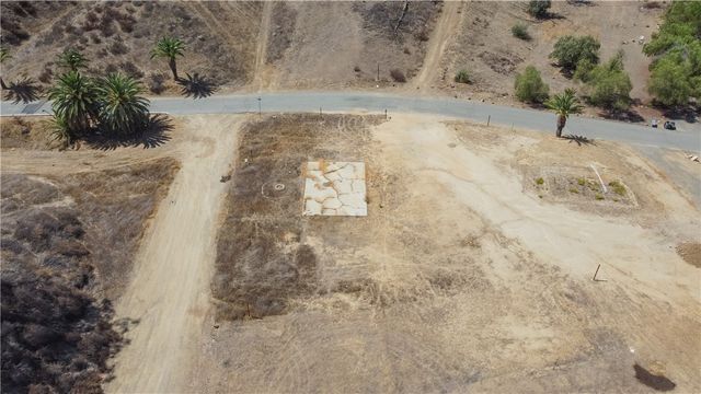 1 Palm Dr, Lake Elsinore, CA 92530